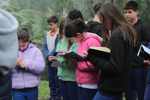 Alunos de Criciúma exploram patrimônio cultural em museu de Orleans