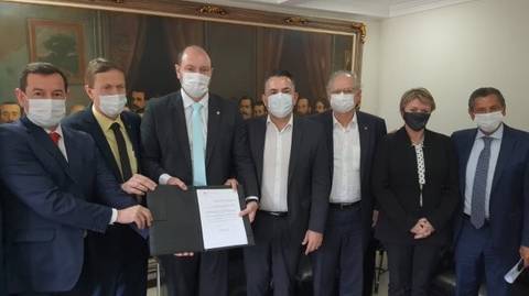 Governo de SC apresenta proposta de reajuste da tabela do magistério e valoriza a qualificação