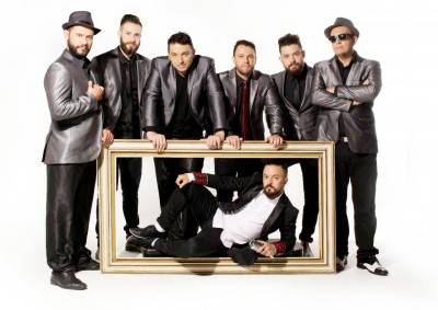 Big Time Orchestra faz show em Urussanga