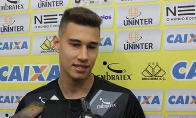 Vinicius à disposição do Tigre até o dia 10 de abril