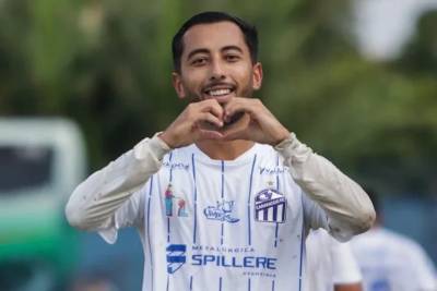 Artilheiro da Série B do Catarinense reforça clube na disputa da Copa Santa Catarina