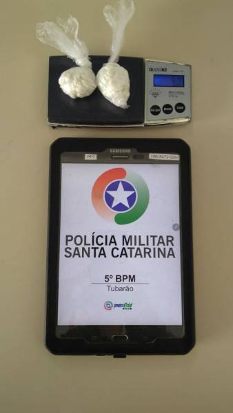 Menor é apreendido por tráfico de drogas