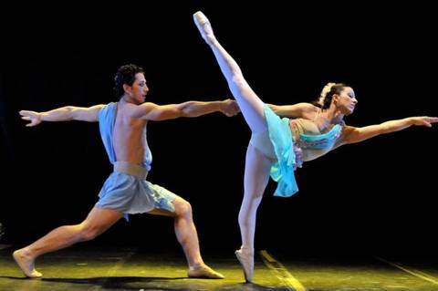 Viviane Candiotto promove Espetáculo de Dança