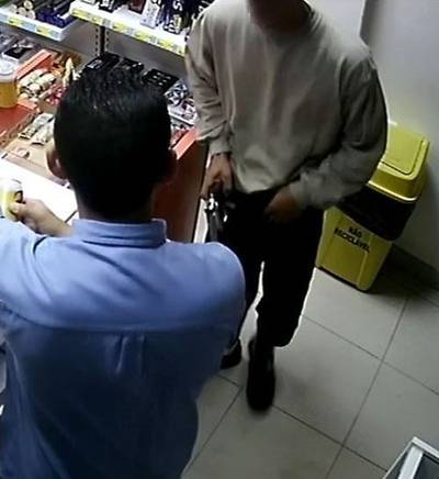 Réu é condenado por roubo armado em conveniência de posto de combustível