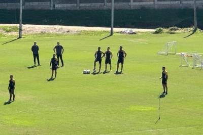 Dupla volta a trabalhar no gramado com o elenco do Criciúma