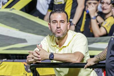 ‘Acho que cinco minutos é muito perante ao que a partida desenrolou’, lamenta Gasparino sobre acréscimos