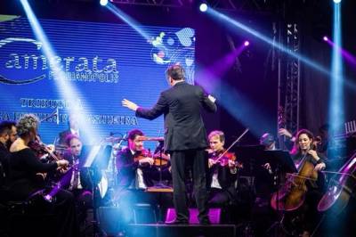 Camerata Florianópolis apresenta 'Tributo à MPB' na 43ª Semana Cultural em Laguna