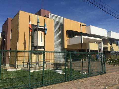 Içara: Justiça suspende cessão de área pública permutada sem licitação por obras em município