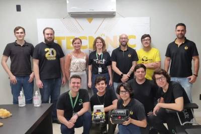 Equipe de Robótica da Satc participa de visita técnica na empresa Tecnnic