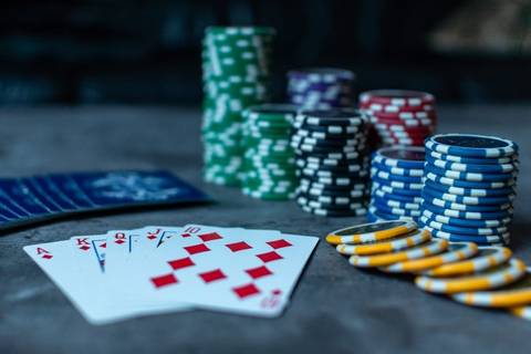 Nações Shopping inicia o mês de dezembro com o Poker Nações