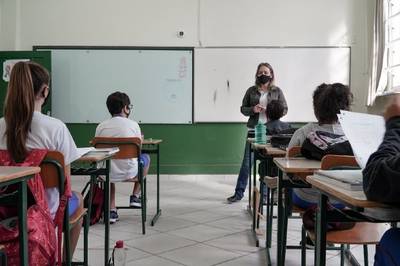 SC encerra semestre letivo com 70% de alunos no modelo presencial