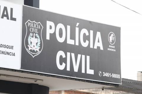 Irmãos suspeitos de assassinarem homem com facadas e pedradas se entregam à polícia