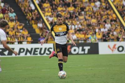 Revelado pelo Tigre, lateral reforça time da Série B