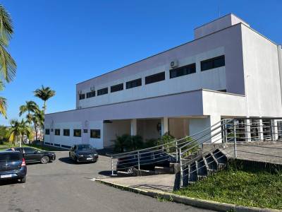 Governador reinaugura oito leitos de UTI no Hospital Materno-Infantil Santa Catarina