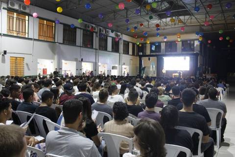 Quase 600 calouros são recepcionados para o primeiro dia na UniSatc
