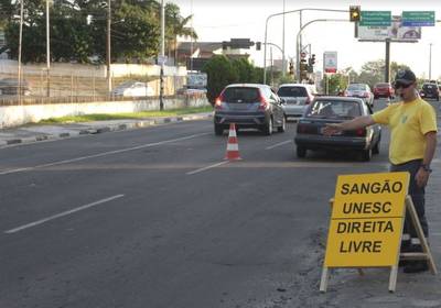 VÍDEO: Alterações de trânsito no Pinheirinho visam diminuir atrasos dos ônibus