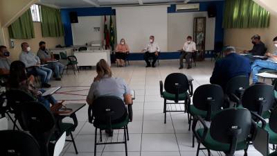 Sem avanços na primeira rodada de negociação dos trabalhadores da saúde com o Sindicato Patronal