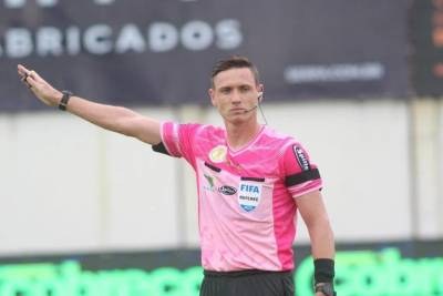 Árbitro do Sul de SC é confirmado na Copa do Mundo de 2026