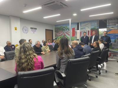 Decreto estabelece feriado escolar no dia 15 de outubro em Criciúma