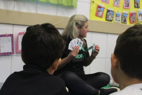 Dia do Trabalhador: os desafios e a recompensa de quem trabalha com a educação 