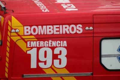Criança de 10 anos morre após ser atingida por trave de futebol em Criciúma