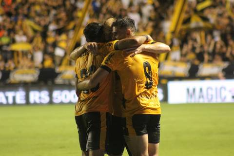 Título inédito: Criciúma vence o Marcílio Dias e levanta o troféu da Recopa Catarinense