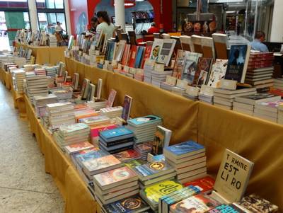 Contação de histórias e muitas atrações em mais uma Feira do Livro