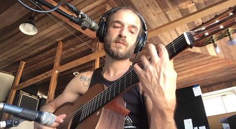 Músico criciumense lança EP 'Coisas Possíveis' nesta quarta-feira