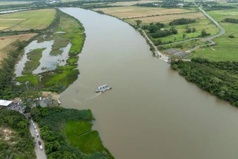 Araranguá prepara mudanças na travessia da balsa durante obras da quarta ponte