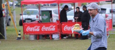 Domingo para aproveitar evento de Food Truck