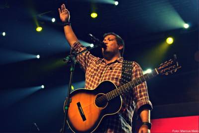 Cantor Fernandinho faz show em evento gospel neste fim de semana 