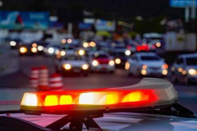 Homem é atingido por golpe de faca no pescoço após furto de celular