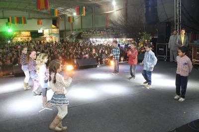 Abertura da 25ª Festa do Colono e 5ª MaracajáFest reúne grande público
