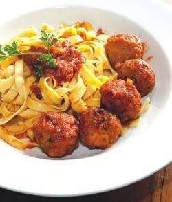 Polpetta Suína com Tagliatelle