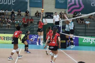 Mampituba vence e garante permanência na Superliga B