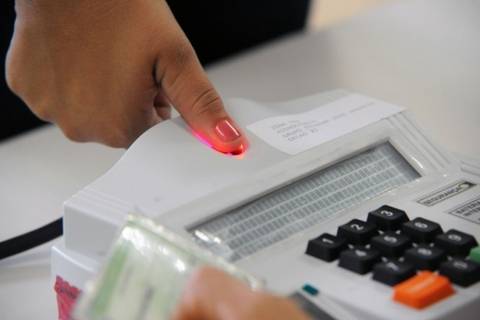 Mais de 129 milhões de eleitores podem se identificar pela biometria nas eleições municipais 