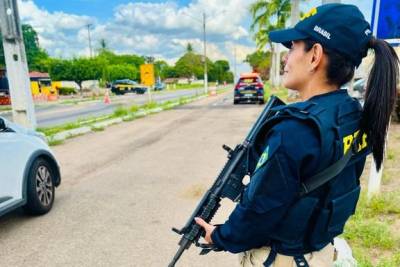 PRF realiza Operação Rosas de Aço contra importunação sexual em terminais de SC