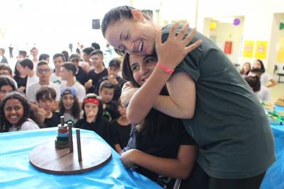 Competição com Torre de Hanói movimenta alunos do 9º ano da Satc