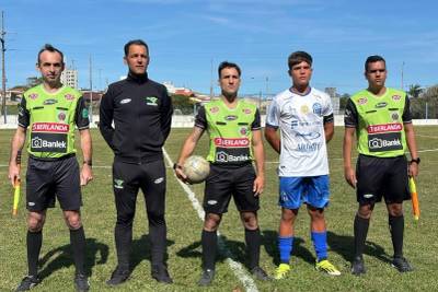 Adversário não aparece e Caravaggio conquista vitória sem jogar