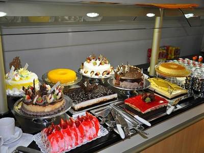 Giassi inaugura Café Colonial 