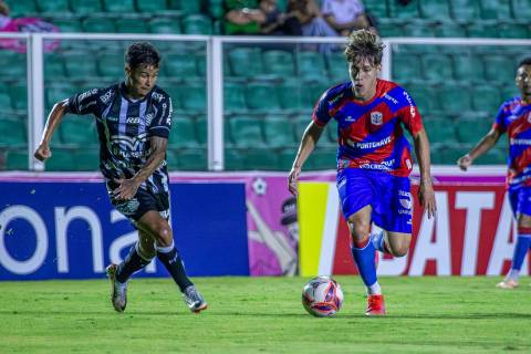 Precisando da vitória para não cair, Figueirense encara o Joinville nesta sexta-feira