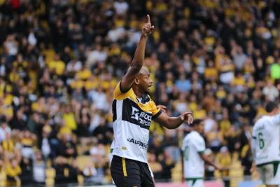 Ao vivo: vitória do Criciúma, a fala forte do lateral Hermes e a projeção do jogo de quarta