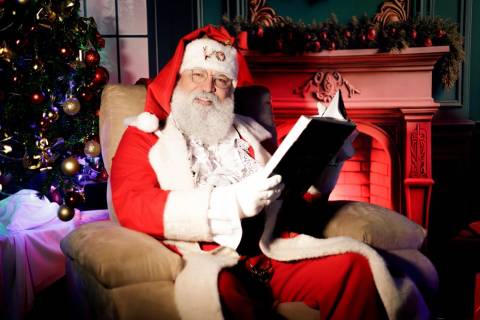 Clima natalino toma conta de Nova Veneza com primeiro Encontro Catarinense de Papais Noéis