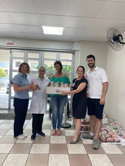 Pacientes do Hospital São José recebem lembranças de Natal 