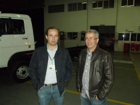 RF- Caminhões confraterniza jantar com clientes do mês de abril de 2013