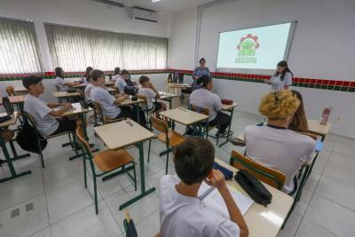 Ensino técnico gratuito: educação de SC abre matrículas para cursos em instituições parceiras