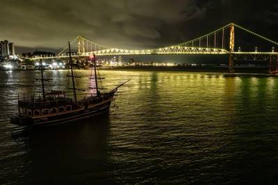 Iluminação cênica da ponte Hercílio Luz será inaugurada neste domingo