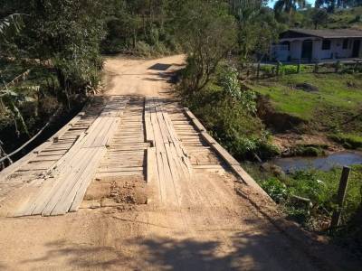 Estrada do Rio das Furnas ficará interditada até novembro para construção de ponte de concreto
