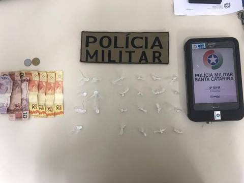 Dois são detidos por tráfico de drogas no bairro Progresso