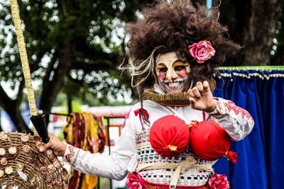 Sesc traz espetáculo e oficina de iniciação ao teatro de rua para Criciúma